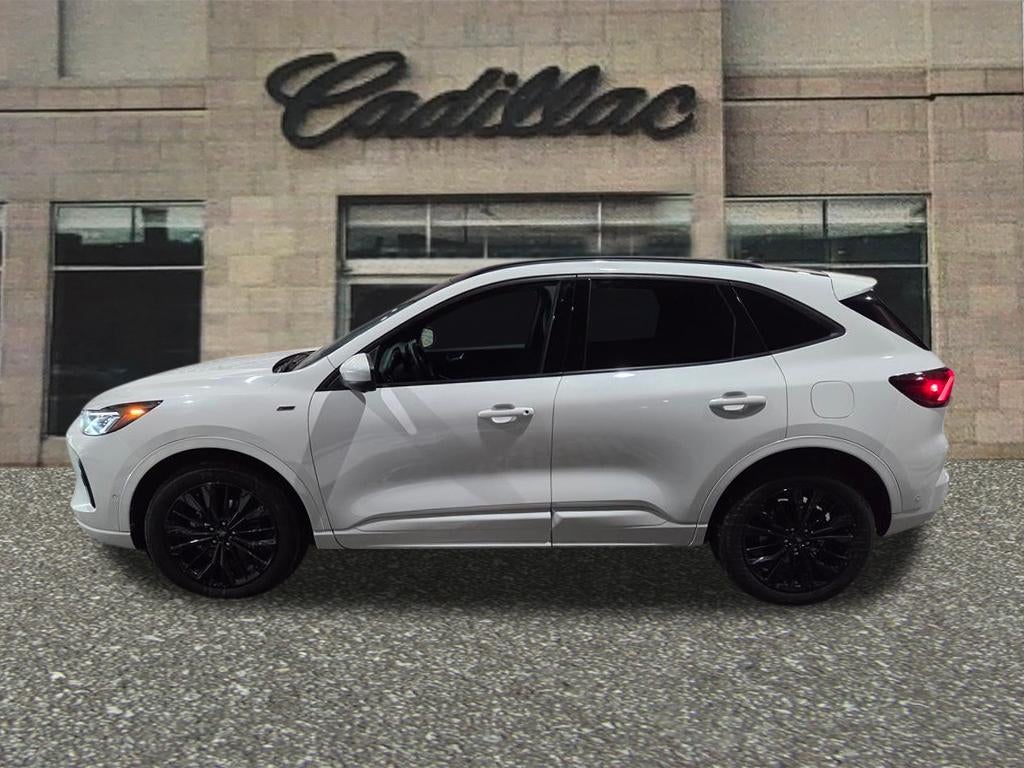 2023 Ford Escape ST-Line Elite