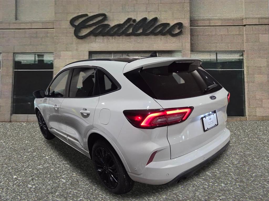 2023 Ford Escape ST-Line Elite