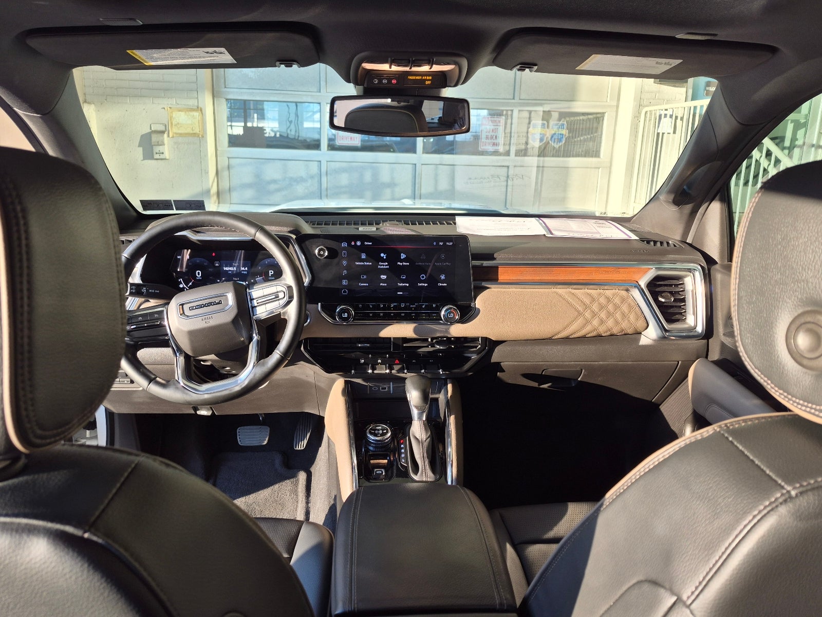 2023 GMC Canyon 4WD Denali