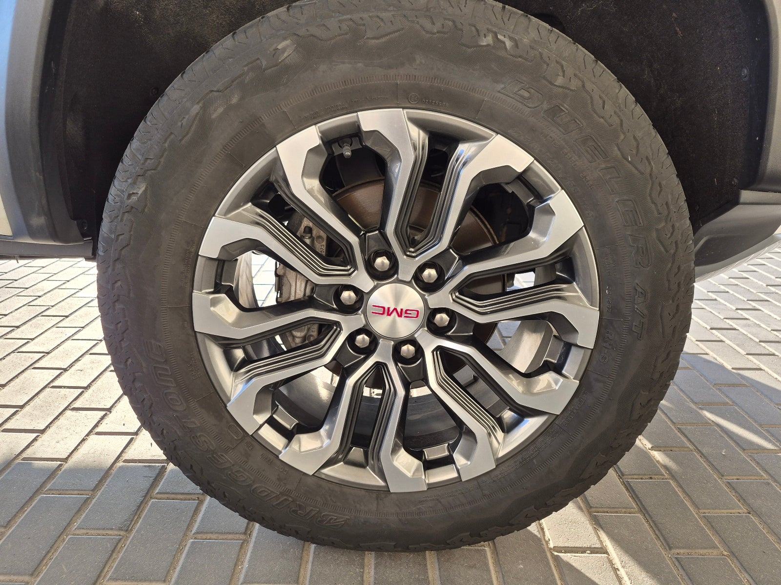 2023 GMC Canyon 4WD Denali