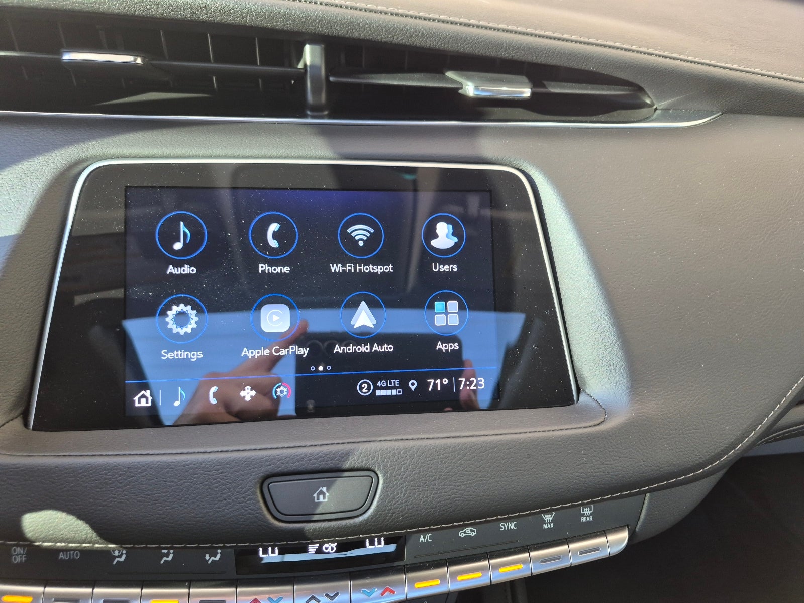 2023 Cadillac XT4 Luxury