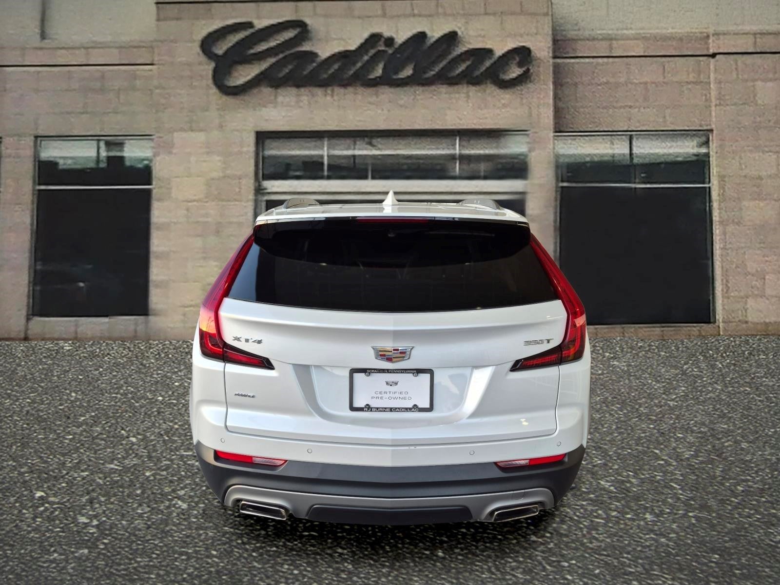 2023 Cadillac XT4 Premium Luxury