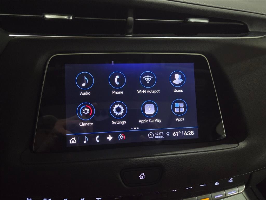 2023 Cadillac XT4 Premium Luxury