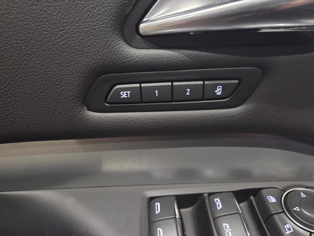 2021 Cadillac XT4 Premium Luxury