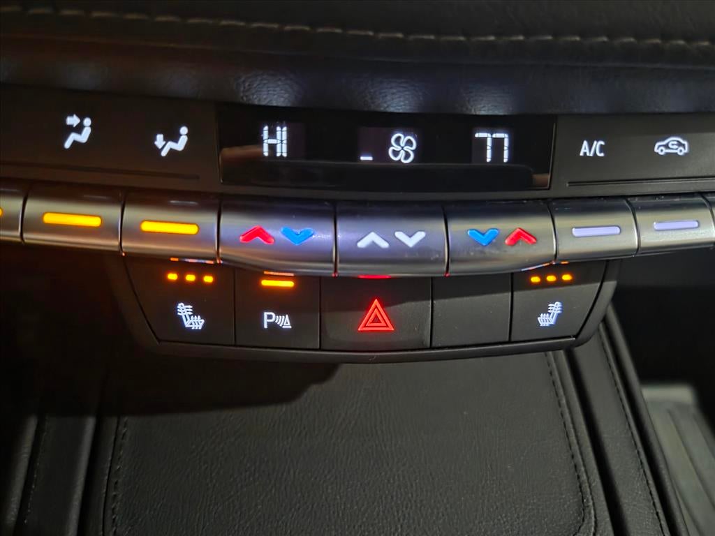 2021 Cadillac XT4 Premium Luxury