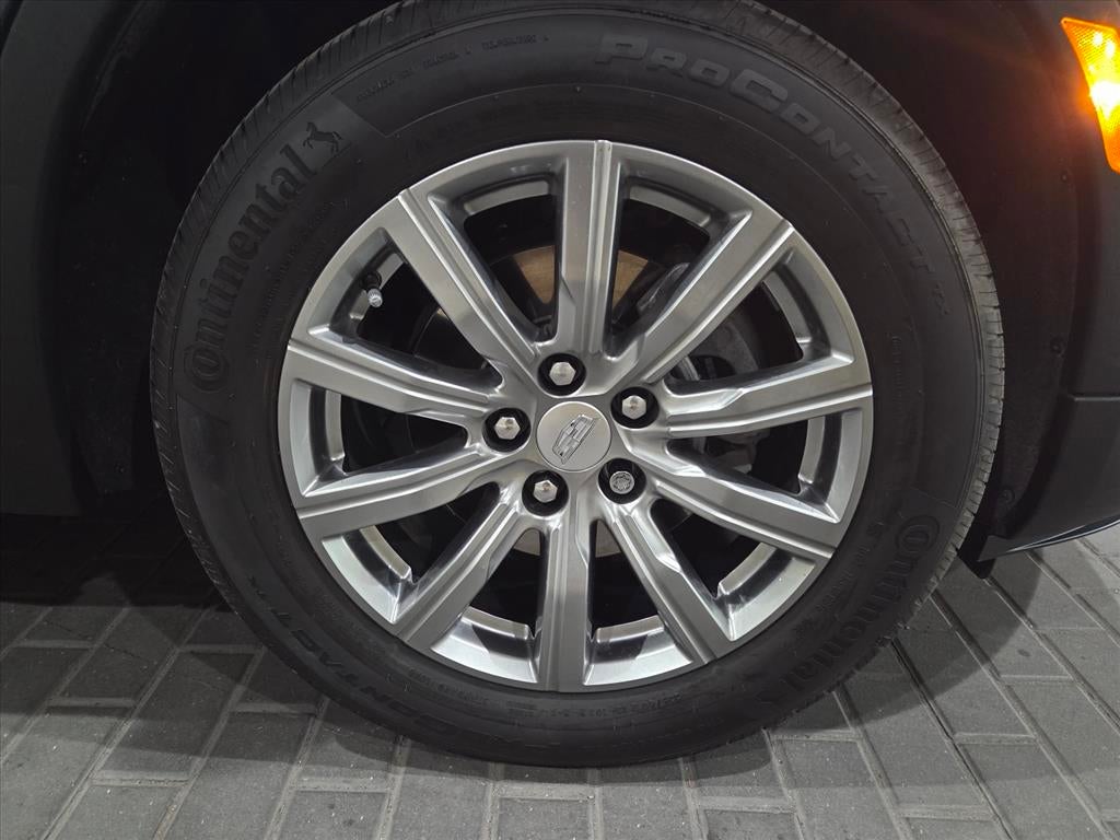 2021 Cadillac XT4 Premium Luxury