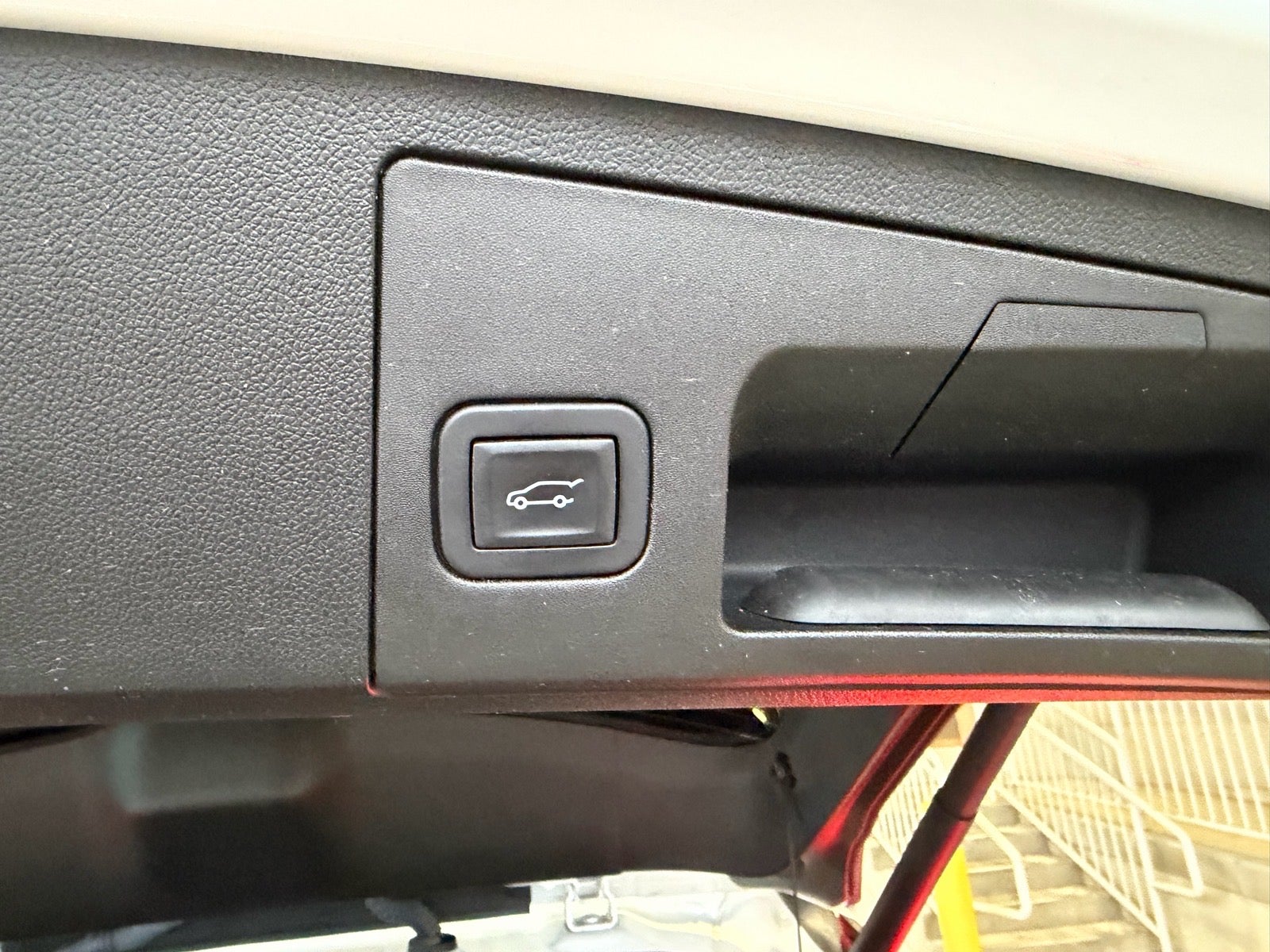 2019 Cadillac XT4 AWD Premium Luxury