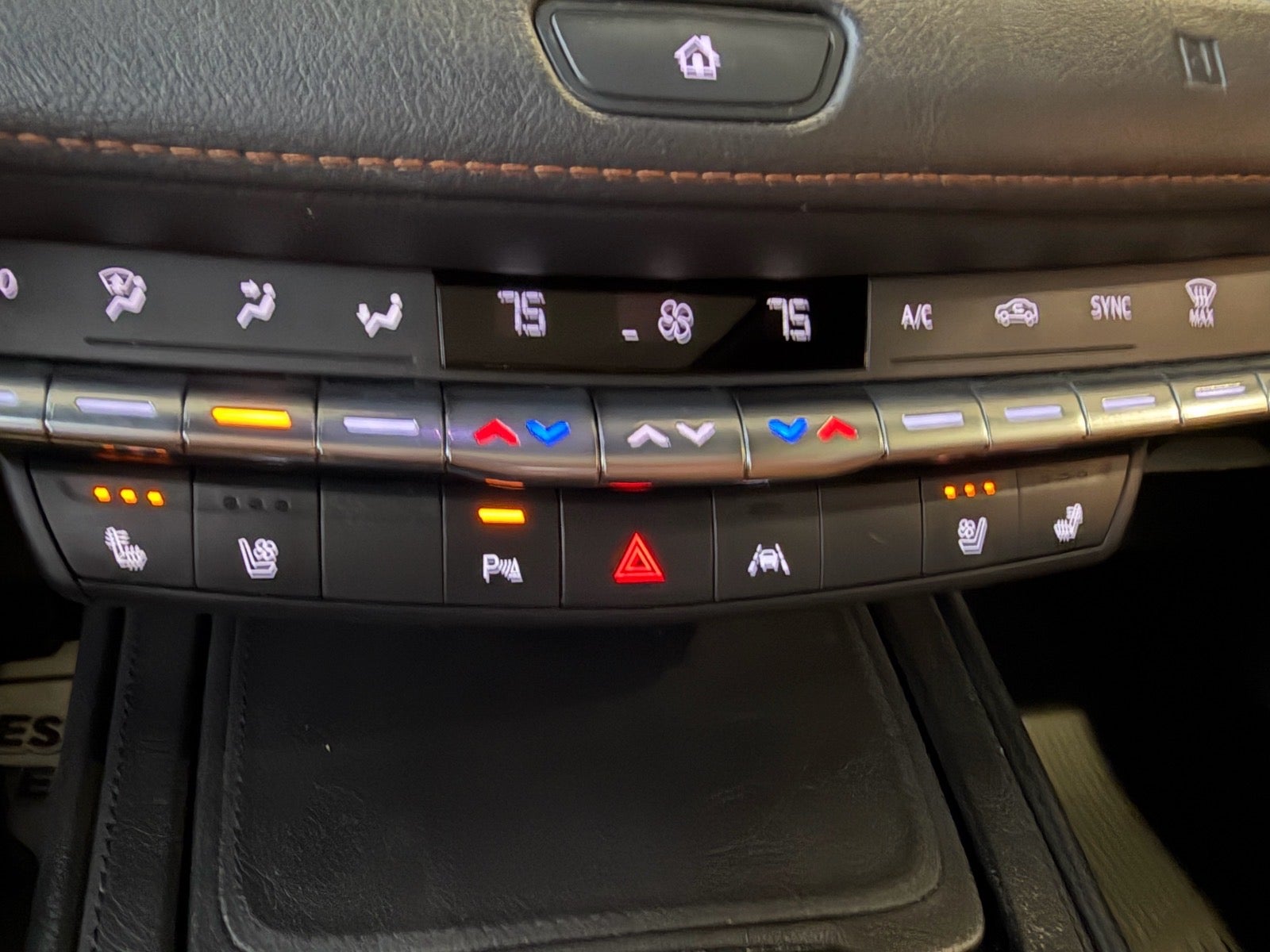 2019 Cadillac XT4 AWD Premium Luxury