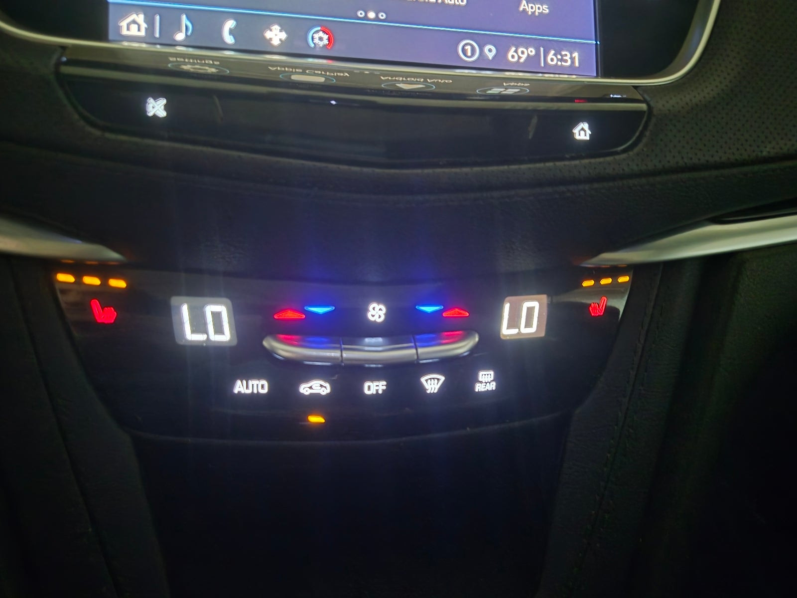 2024 Cadillac XT6 Luxury