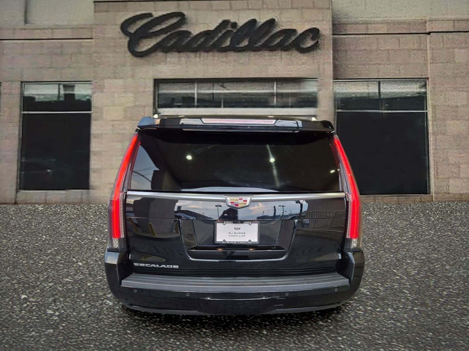 2017 Cadillac Escalade Luxury