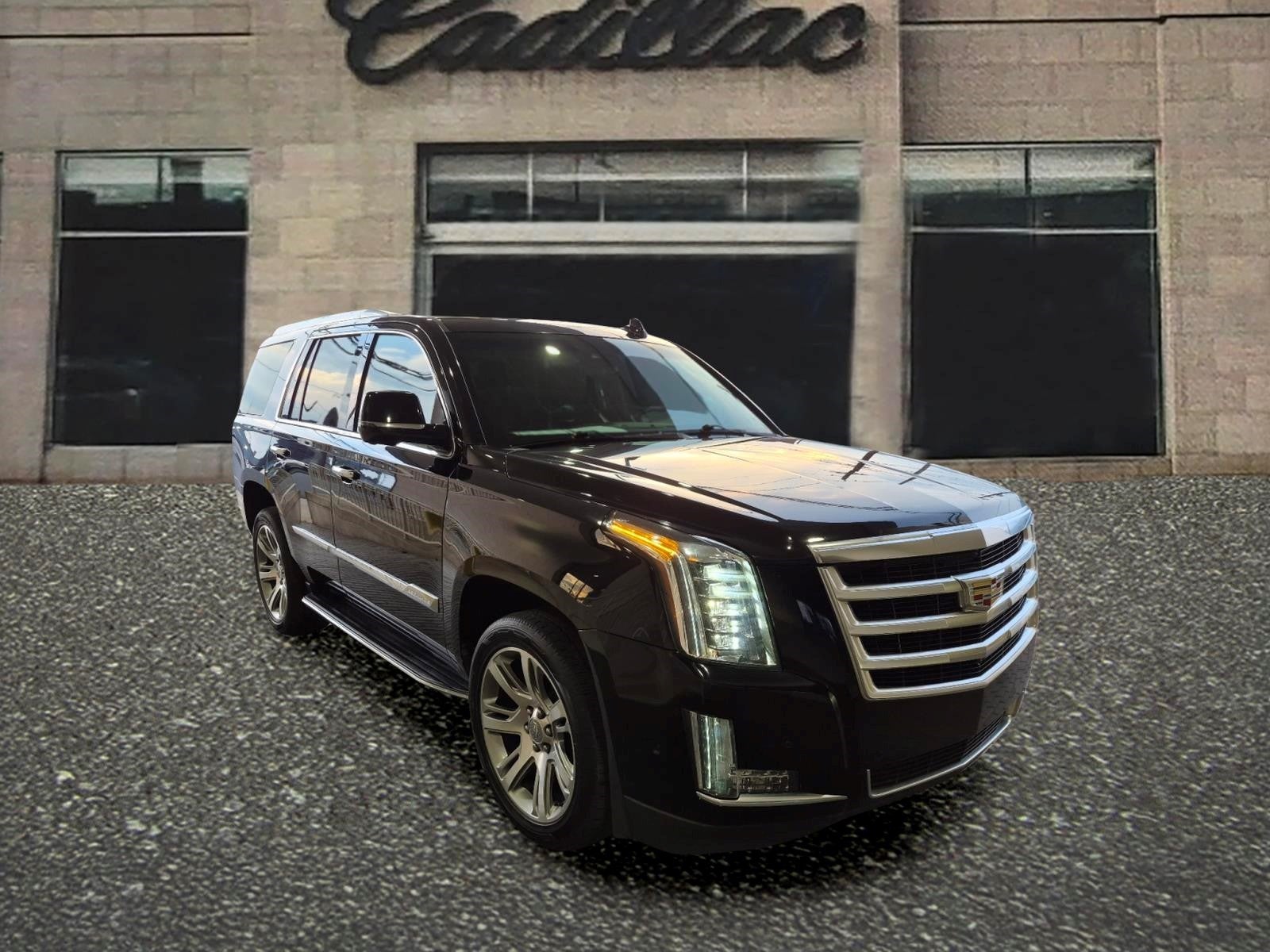 2017 Cadillac Escalade Luxury