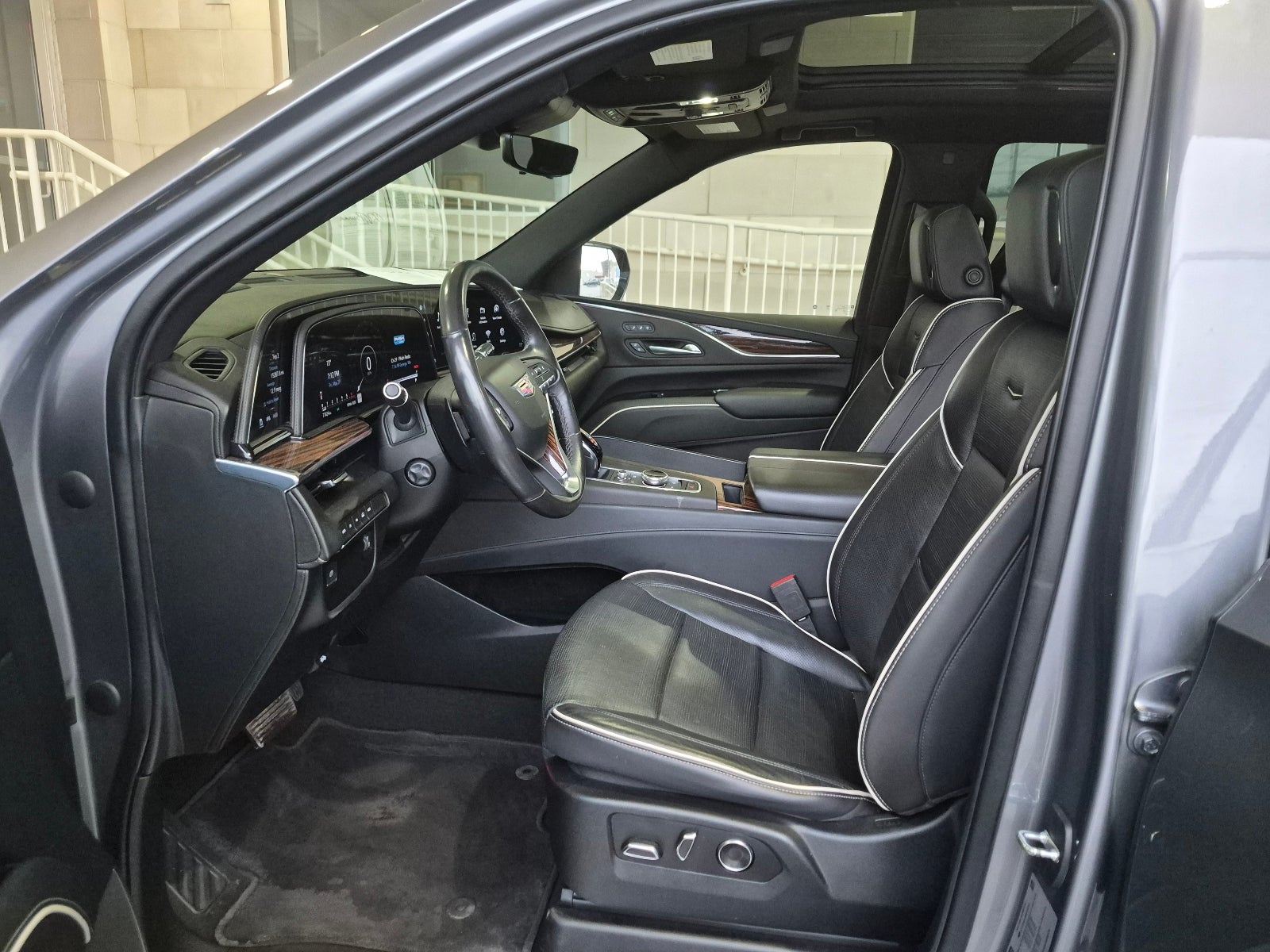 2021 Cadillac Escalade Premium Luxury