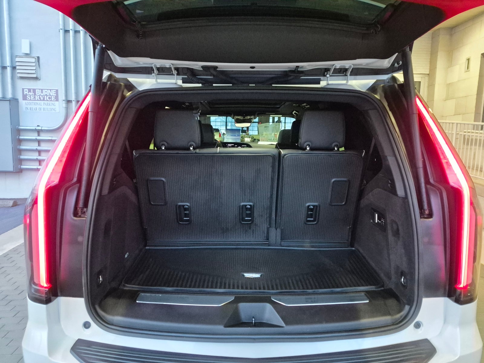 2024 Cadillac Escalade Premium Luxury