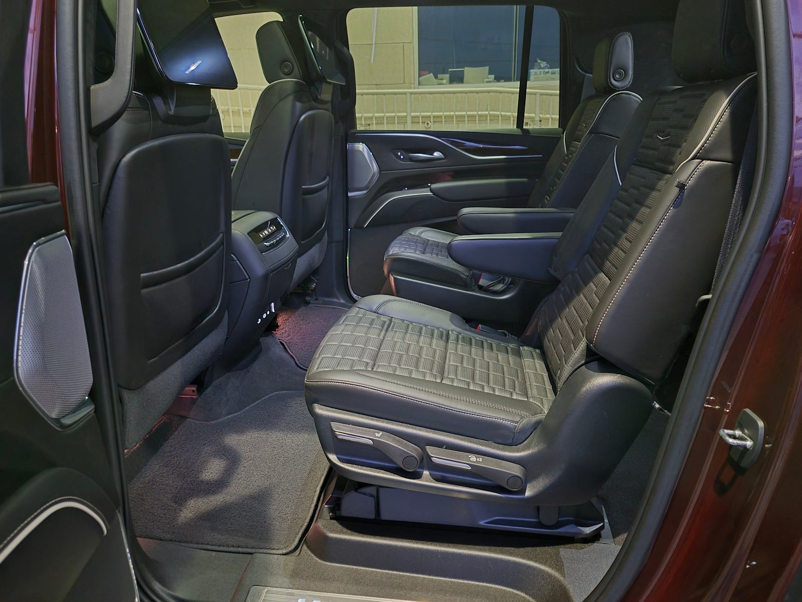 2023 Cadillac Escalade ESV Sport Platinum