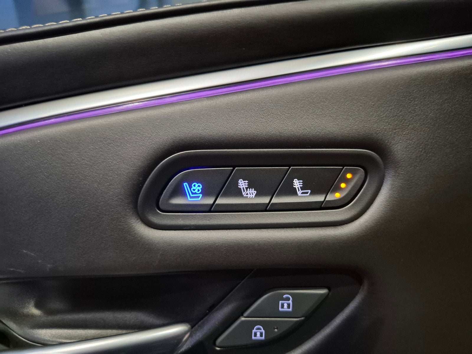 2023 Cadillac Escalade ESV Sport Platinum