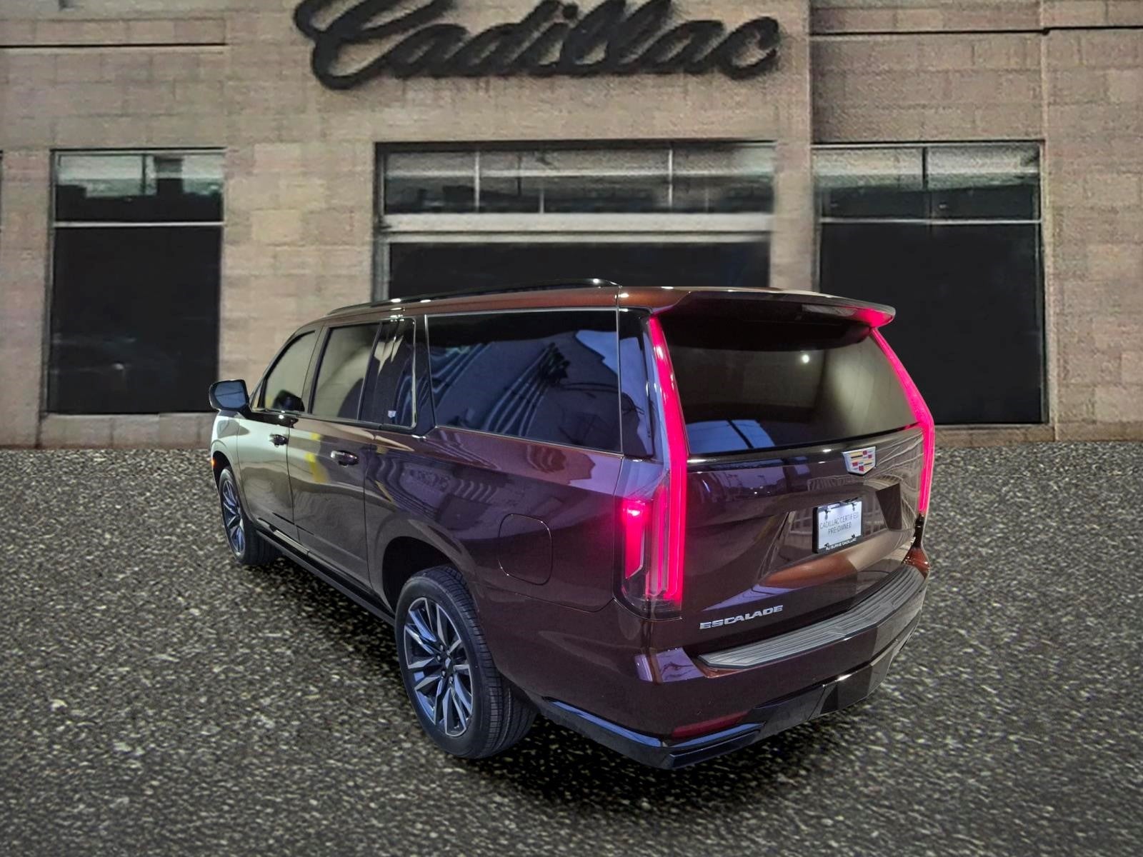 2023 Cadillac Escalade ESV Sport Platinum