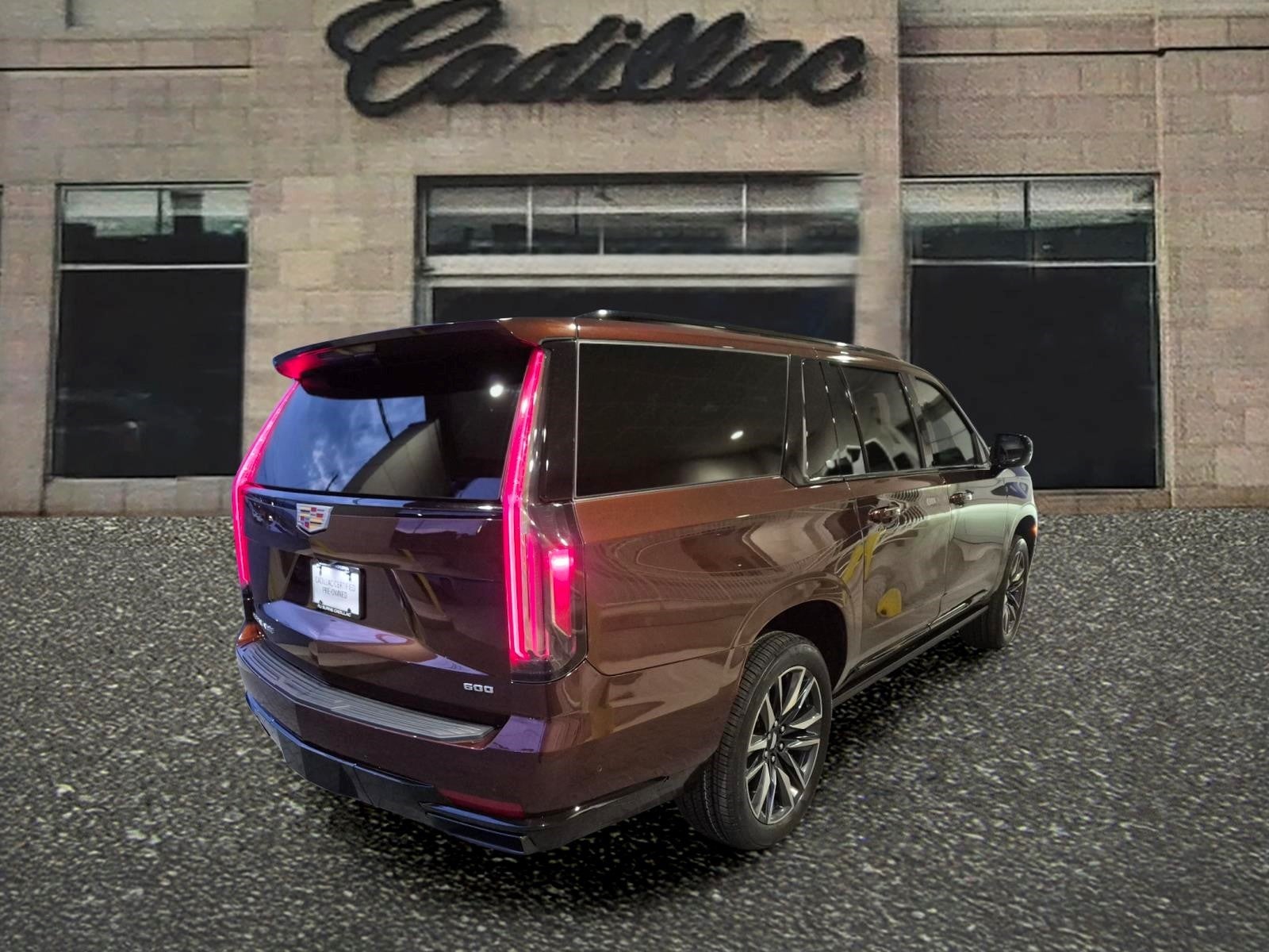 2023 Cadillac Escalade ESV Sport Platinum
