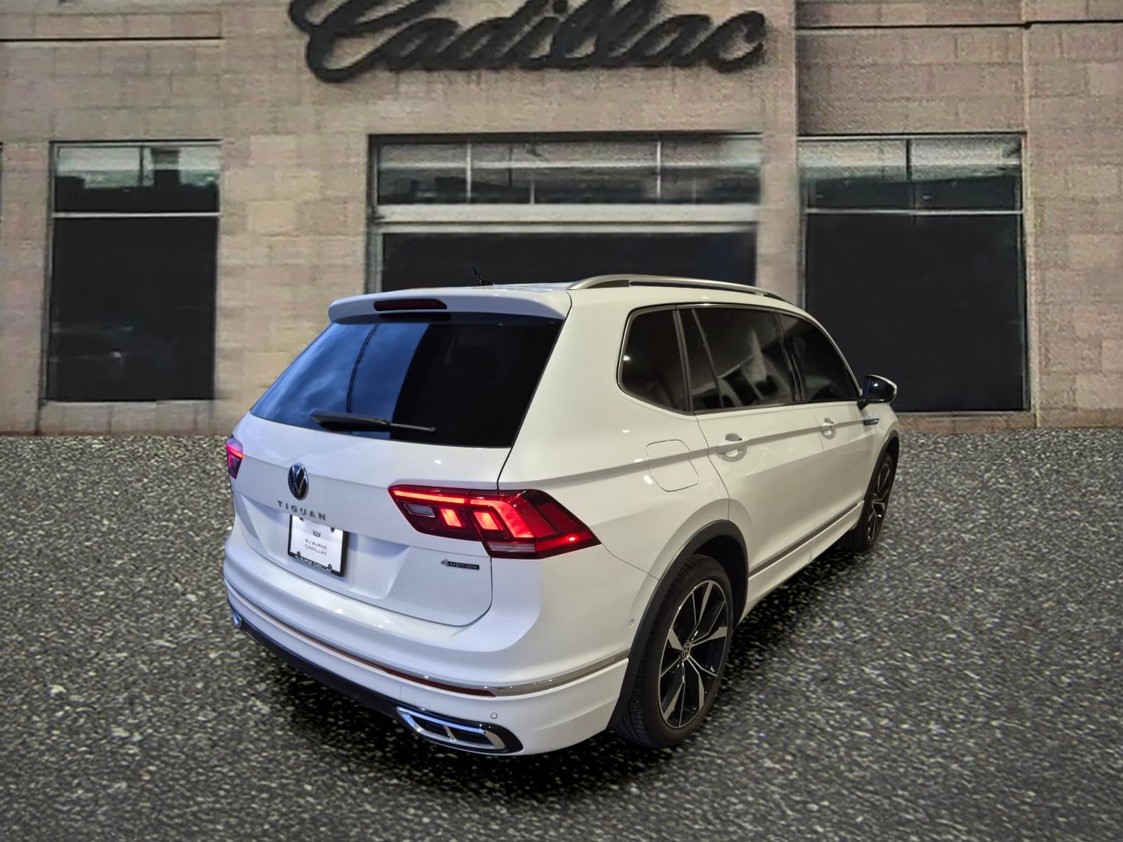 2024 Volkswagen Tiguan SEL R-Line