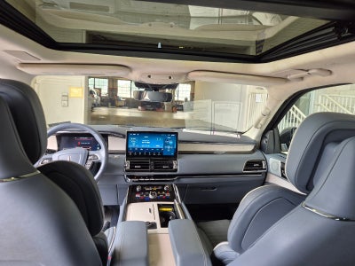 2023 Lincoln Navigator Black Label
