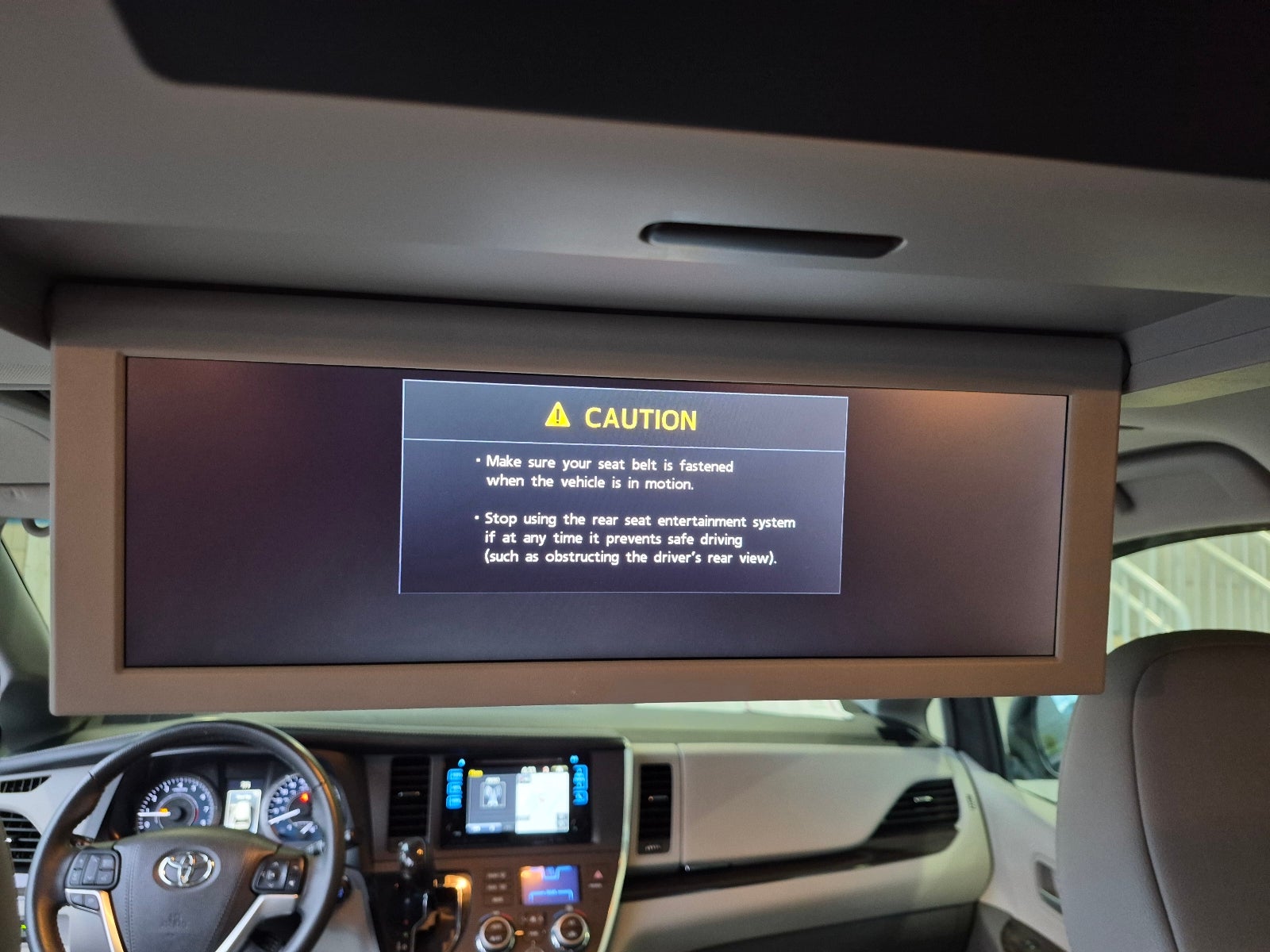 2017 Toyota Sienna XLE Auto Access Seat