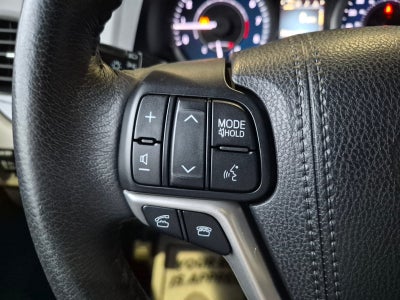 2017 Toyota Sienna XLE Auto Access Seat
