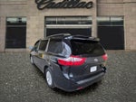 2017 Toyota Sienna XLE Auto Access Seat